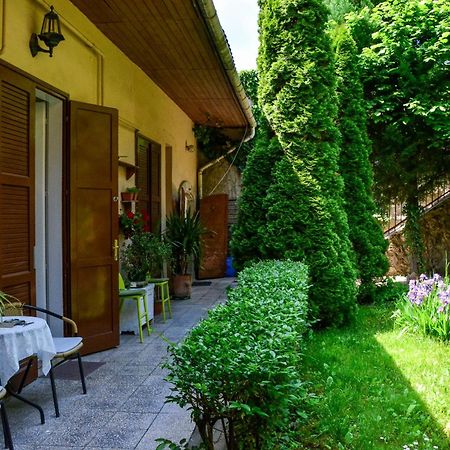 Afrodite Apartmanok Eger Exterior photo