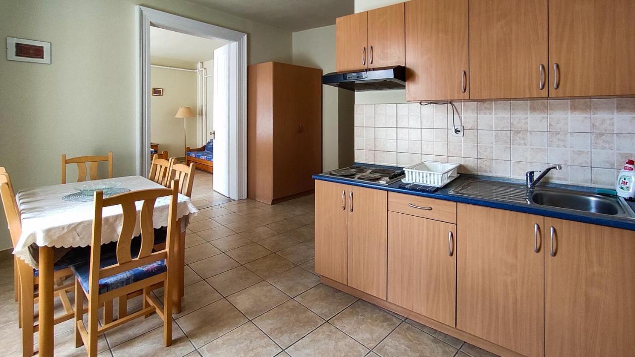 Afrodite Apartmanok Eger Exterior photo