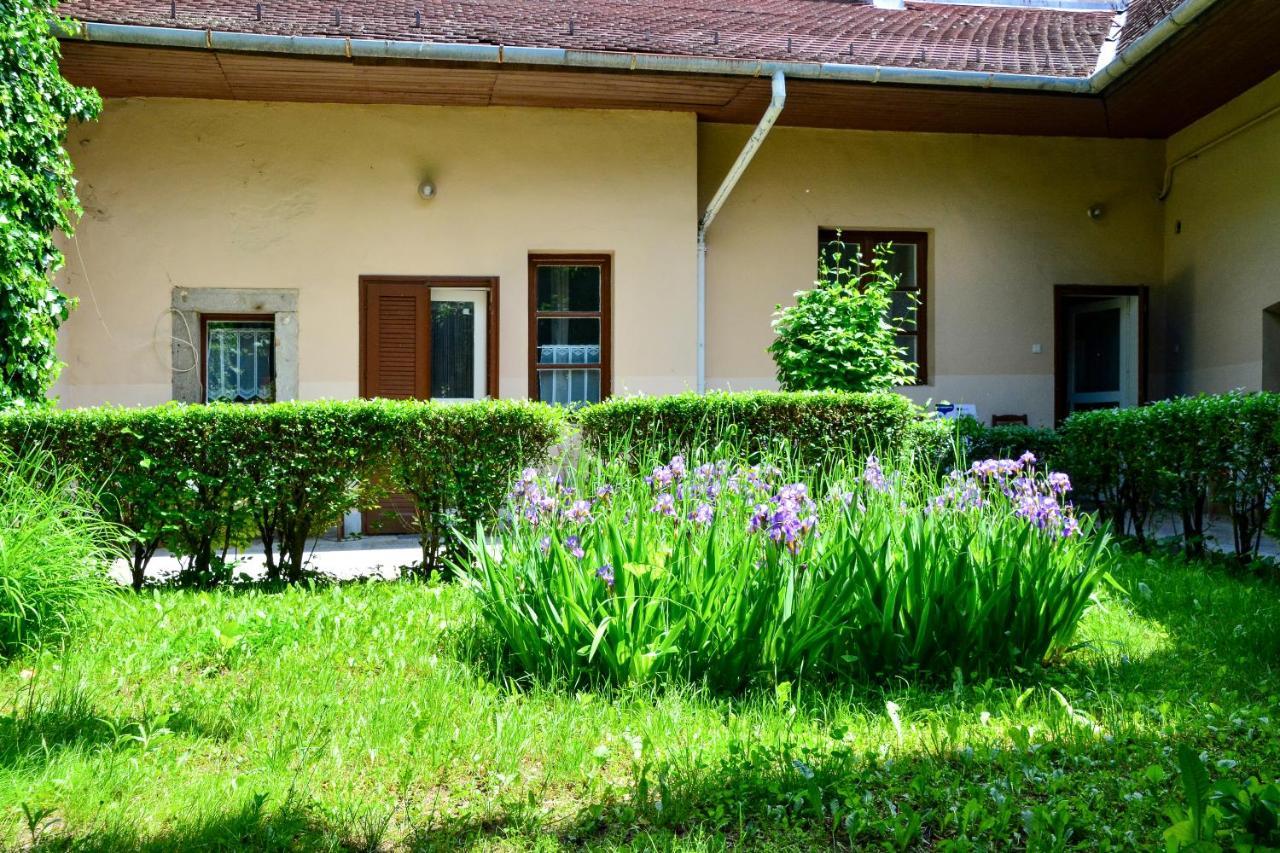 Afrodite Apartmanok Eger Exterior photo