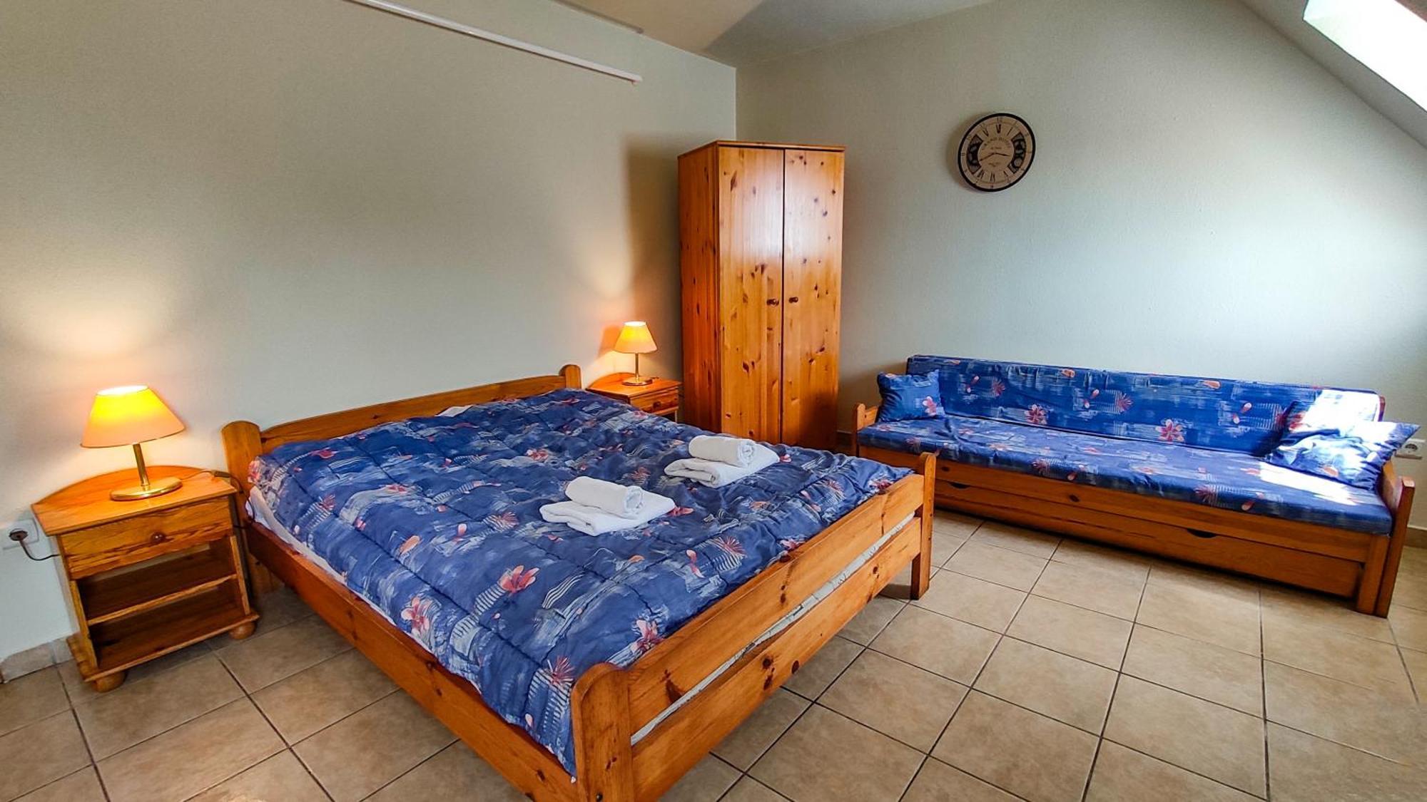 Afrodite Apartmanok Eger Exterior photo